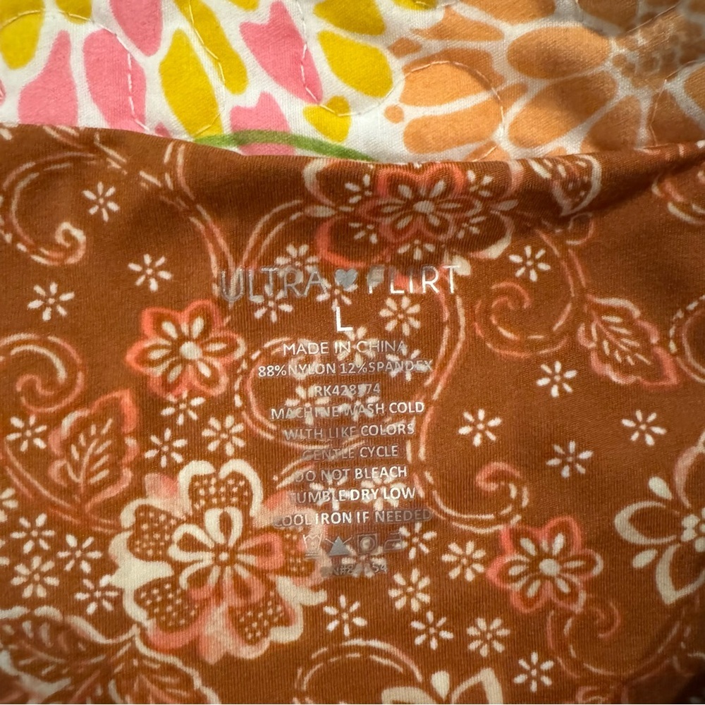 Nwt large 3” yoga shorts - Picture 2 of 4